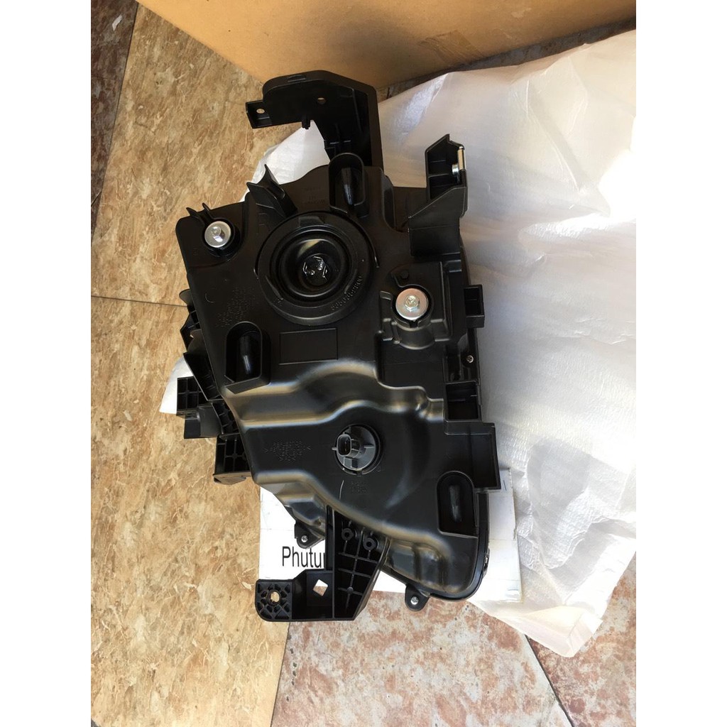 Đèn pha xe Mitsubishi Xpander