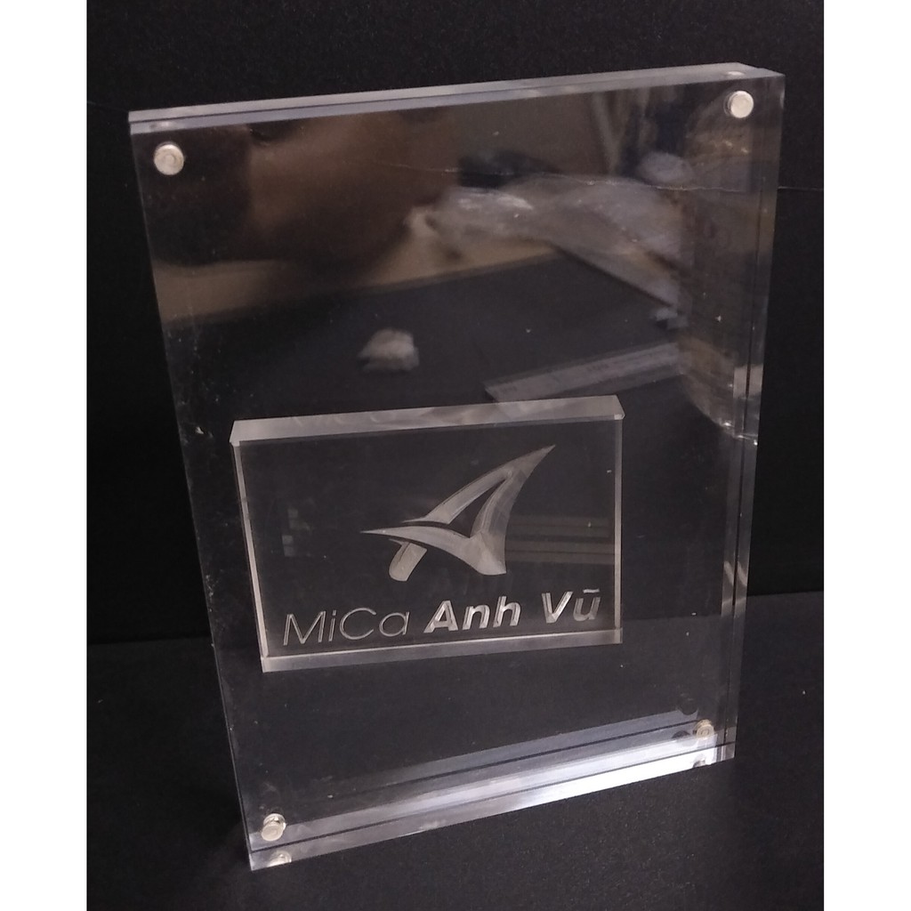 Khung Ảnh Mica Trong Suốt Gắn Nam Châm Để Bàn