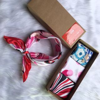 Hộp 3 Chiếc Khăn Lụa Vuông Muji
