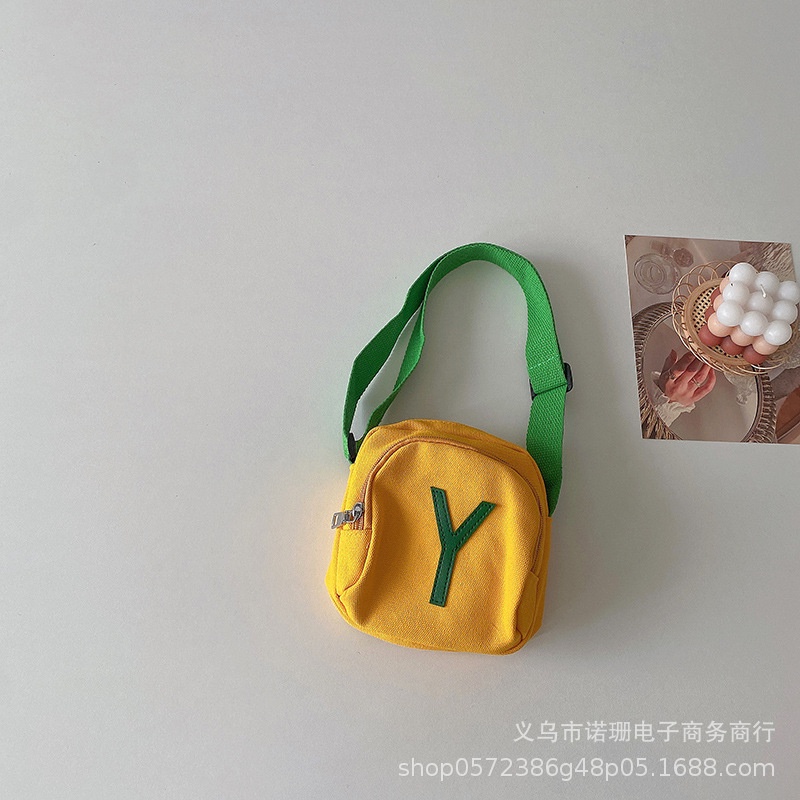 Túi đeo chéo chữ cái cho bé trai bé gái nổi bật  B70-21186