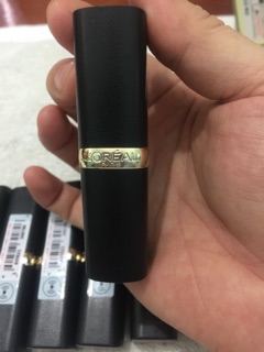 Son L’Oreal- son lì mềm, mịn, mỏng nhẹ