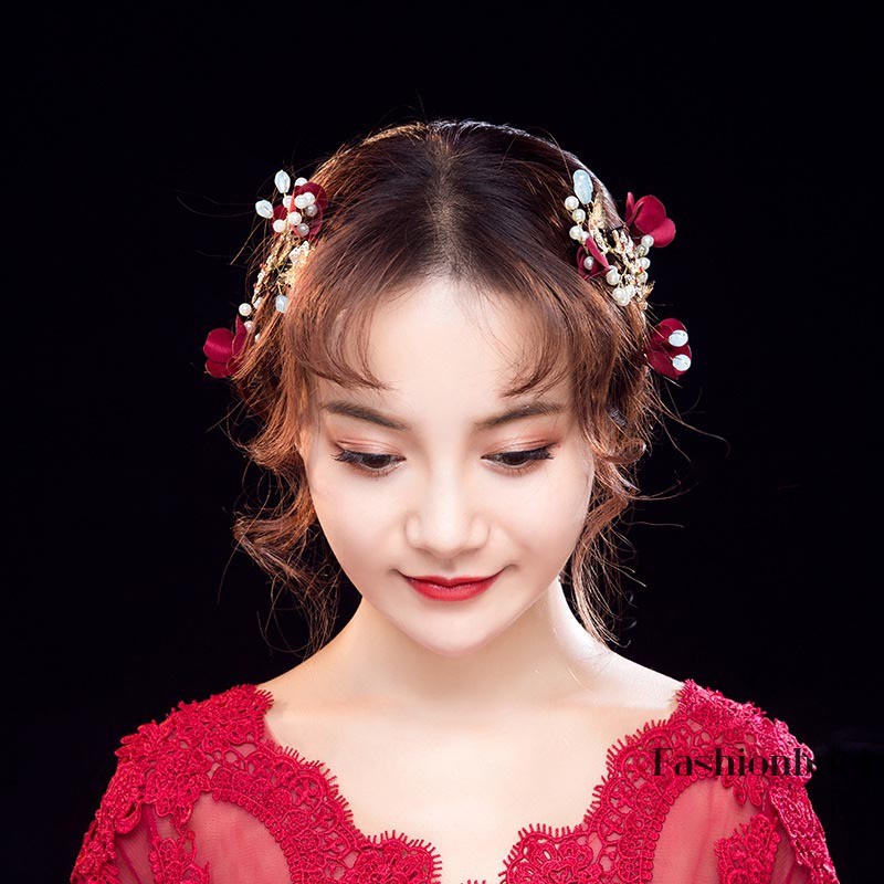 Kẹp tóc hình bông hoa màu đỏ sang trọng cho cô dâu