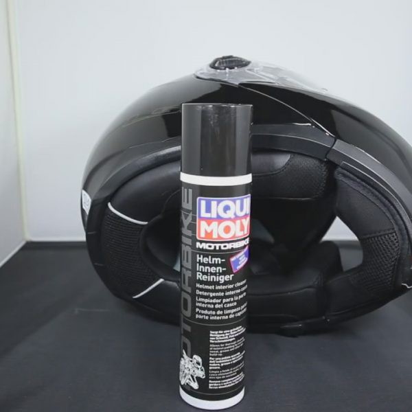 Chai xịt vệ sinh mũ bảo hiểm Liqui Moly Helmet Interior Cleaner 1603 300ml ducthanhauto