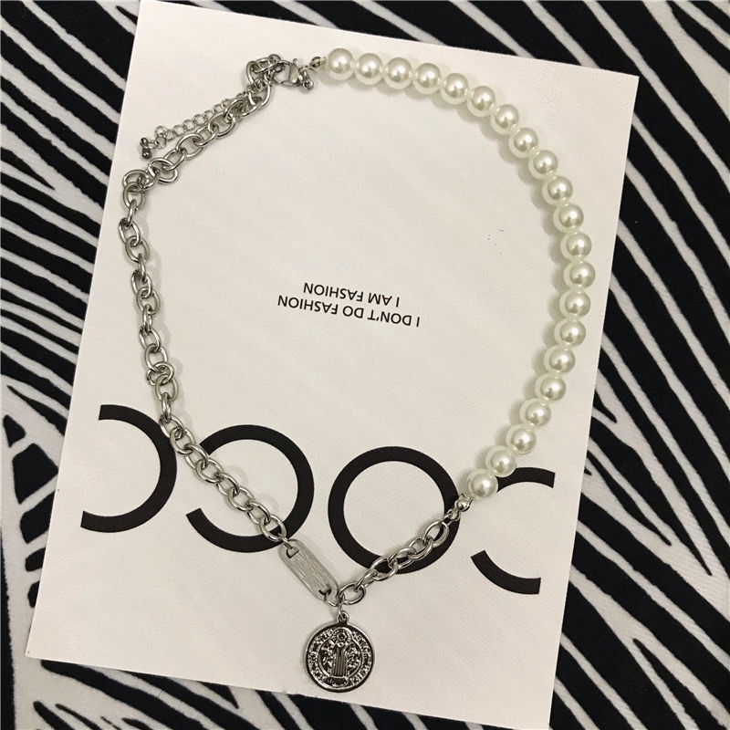 Dây chuyền mặt tròn đính ngọc trai giả phong cách Hàn Quốc 22462 dành cho nam và nữ