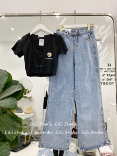 Áo thun Croptop thêu hoa cúc