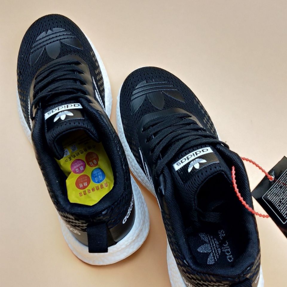 Giày Thể Thao Adidas Màu Trắng Năng Động Thời Trang Dành Cho Cả Nam Và Nữ