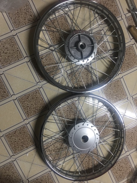 Cặp bánh căm zin honda