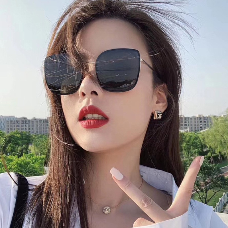 Kính Râm Lái Xe Gọng Kim Loại Ngoại Cỡ Chất Lượng Cao Cho Nữ