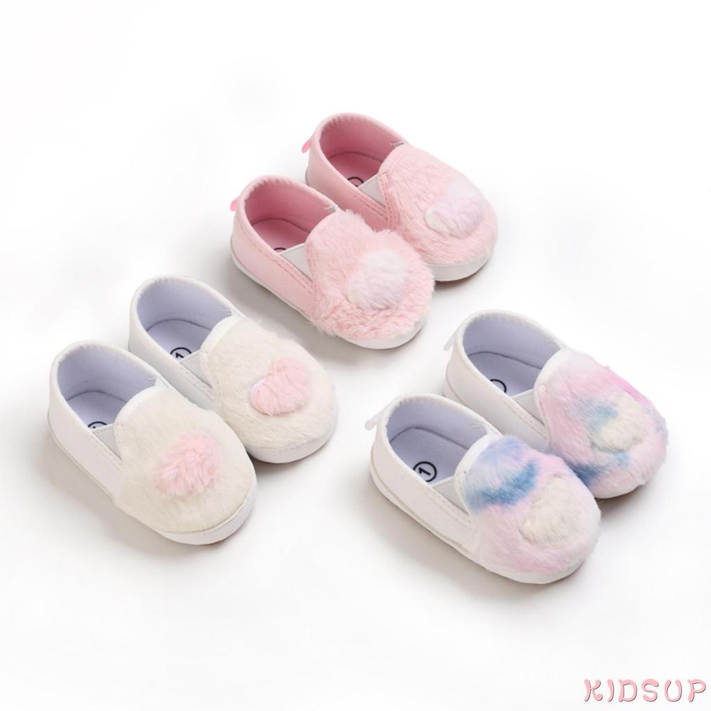 Giày đế mềm chống trượt hình trái tim cho bé