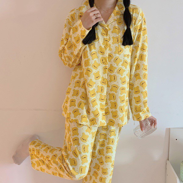 Bộ ngủ pijama dài tay mặt gấu Pooh vàng vải cotton