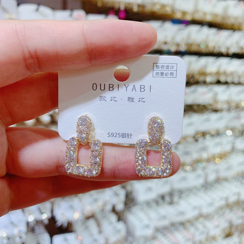 Khuyên Tai Bạc 925 Hình Vuông Lấp Lánh Sang Trọng Phong Cách Hàn Quốc