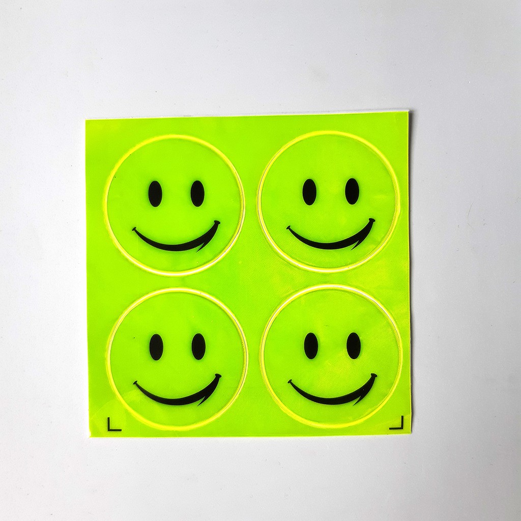 Tấm Sticker dán phản quang 4 hình mặt cười đen
