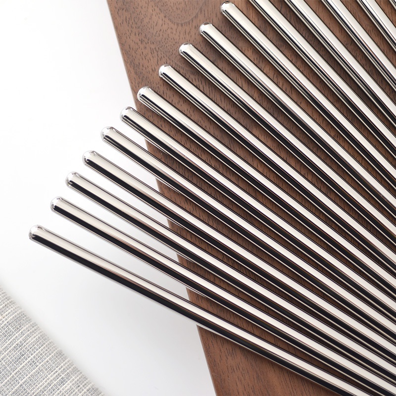 1 Đôi Đũa Bằng Thép Không Gỉ / Trọng Lượng Nhẹ Dễ Sử Dụng / Thân Thiện Với Môi Trường