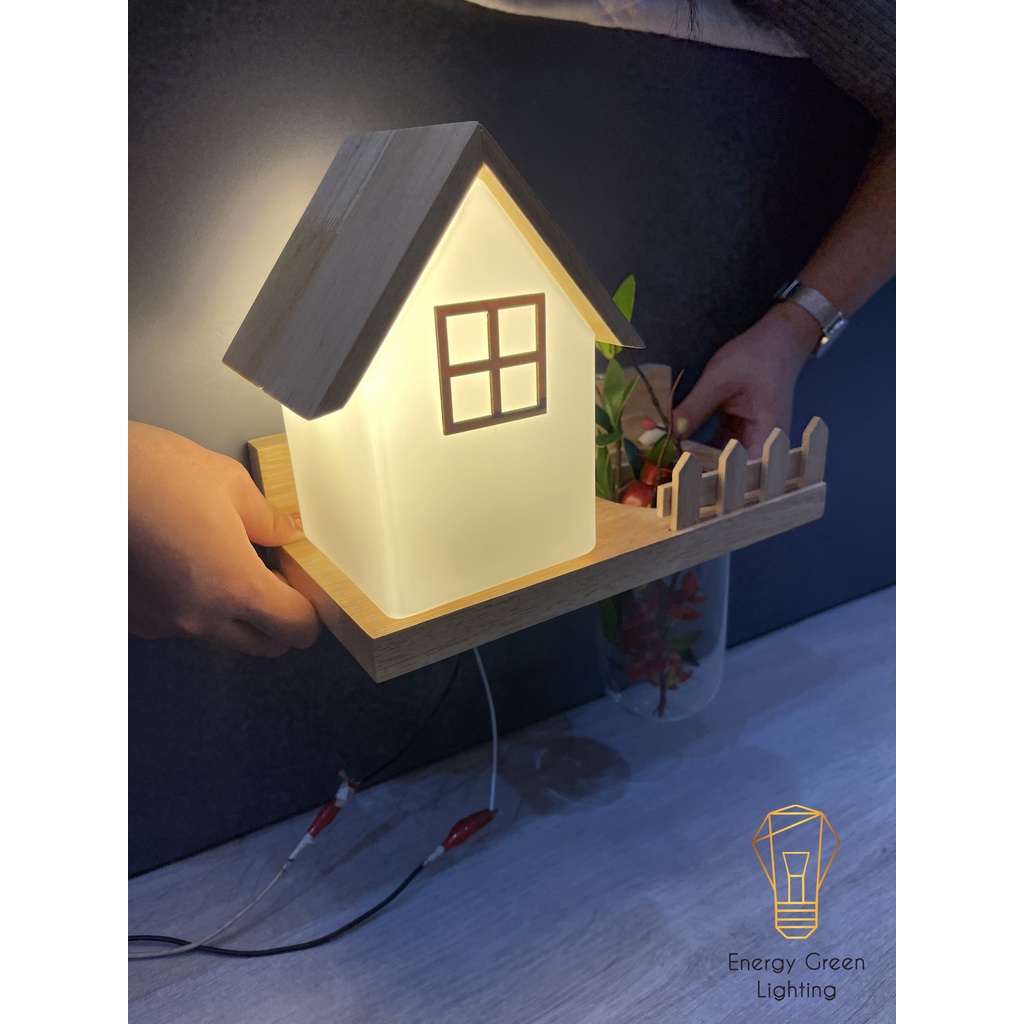 Đèn Tường Energy Green Lighting Kệ Gỗ Chao Thủy Tinh Hình Ngôi Nhà Hiện Đại DT-2732 - Trang Trí Căn Phòng