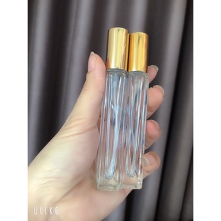 Lọ đựng nước hoa chiết.