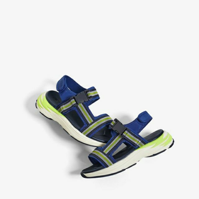 Sandal zara bé trai size 20, 21 vợt sale Đức