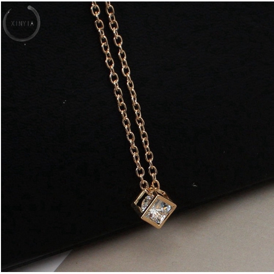 Dây Chuyền Hợp Kim Đính Đá Sang Trọng