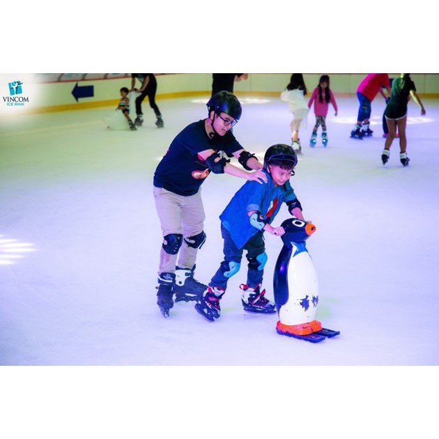 Vé trượt băng người lớn tại Sân trượt băng Vincom Landmark 81 - Áp dụng từ thứ 2 đến thứ 6 (DT)