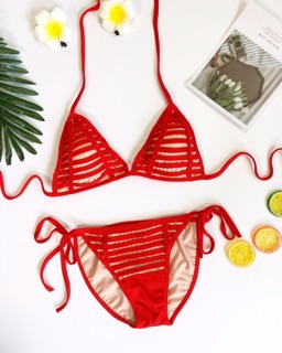 Bikini hai mảnh tam giác viền bậc thang sọc