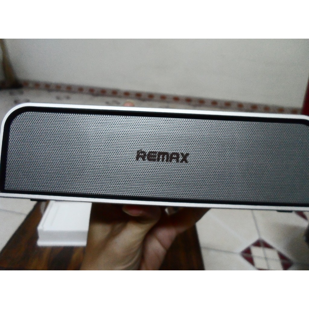 Loa Remax Bluetooth cao cấp RB-M8