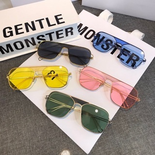 Kính V đi đêm gọng sắt