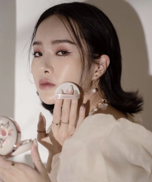 😍Phấn Nước Dưỡng Trắng Sulwhasoo Brightening Cushion EX Coussin De Teint | BigBuy360 - bigbuy360.vn