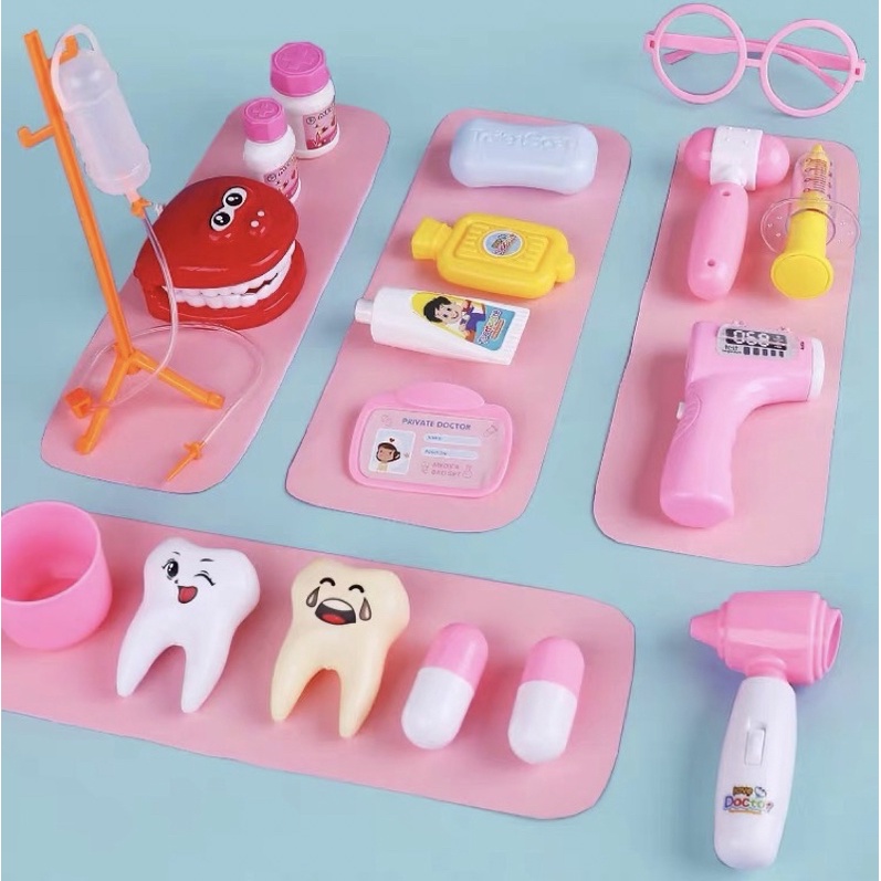 Xe cấp cứu có dùng pin kèm 30 món đồ chơi khám bác sĩ H325A