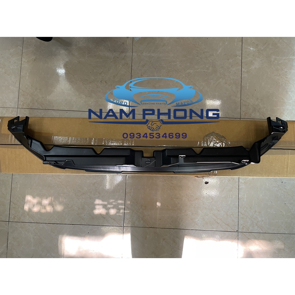 Tấm nhựa ốp trên két nước Fiesta 2014-2017 - D5BZ58001A04A