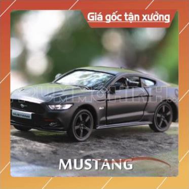 Mô hình xe Ford Mustang 1:36 MSN