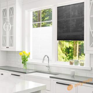 Rèm xếp dán cửa sổ phòng tắm
