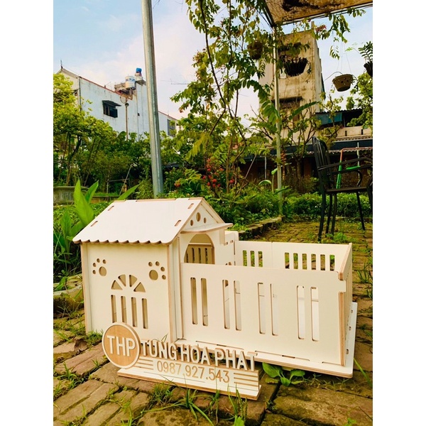 NHÀ BIỆT THỰ CÓ SÂN, GỖ CAO CẤP CHỐNG NƯỚC