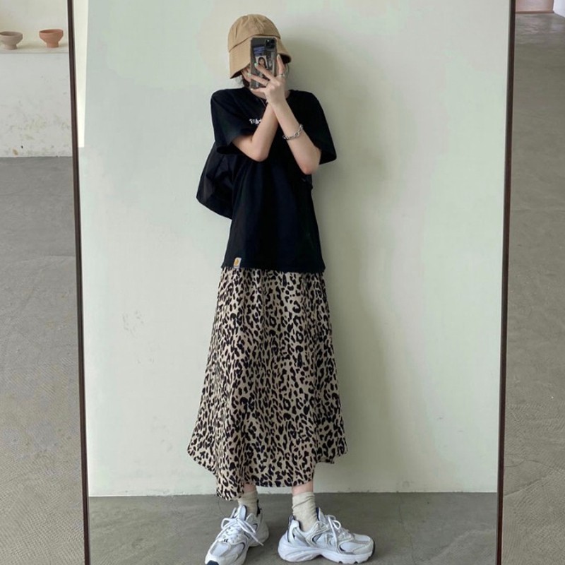 [Mã FAGREEN55 giảm tới 30K đơn 99K] Chân Chân Váy Midi Lưng Cao Họa Tiết Da Báo Phong Cách Vintage | BigBuy360 - bigbuy360.vn