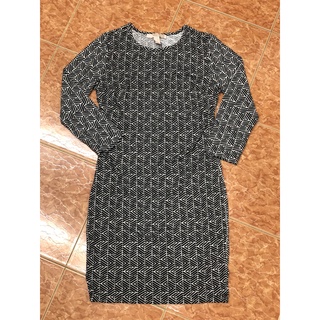 Váy liền bodycon FOREVER21 họa tiết Long-sleeve