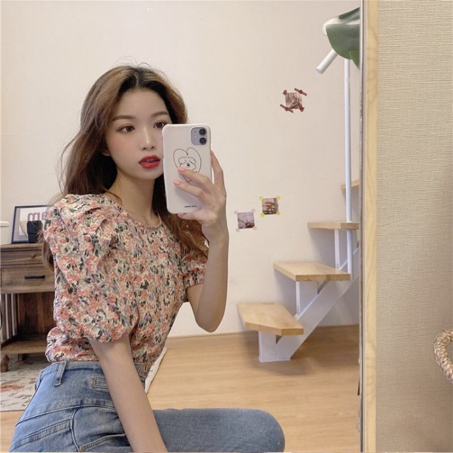 Áo hoa tay bồng,khoét lưng sau