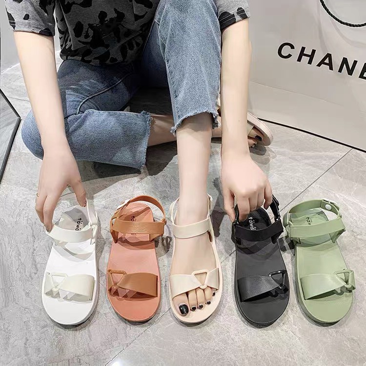 Sandal cao su nữ quai ngang chống nước