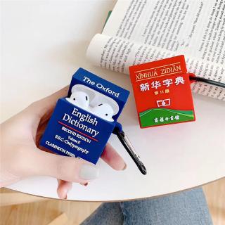 Vỏ bọc hộp đựng tai nghe Apple AirPods 1&2 hình từ điển Oxford dành cho nam và nữ