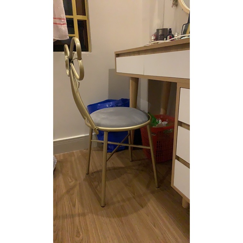 Ghế Cánh Bướm  + Ghế  Để Bàn trang điểm { Sẵn } kèm ảnh thật ở cuối ảnh | BigBuy360 - bigbuy360.vn
