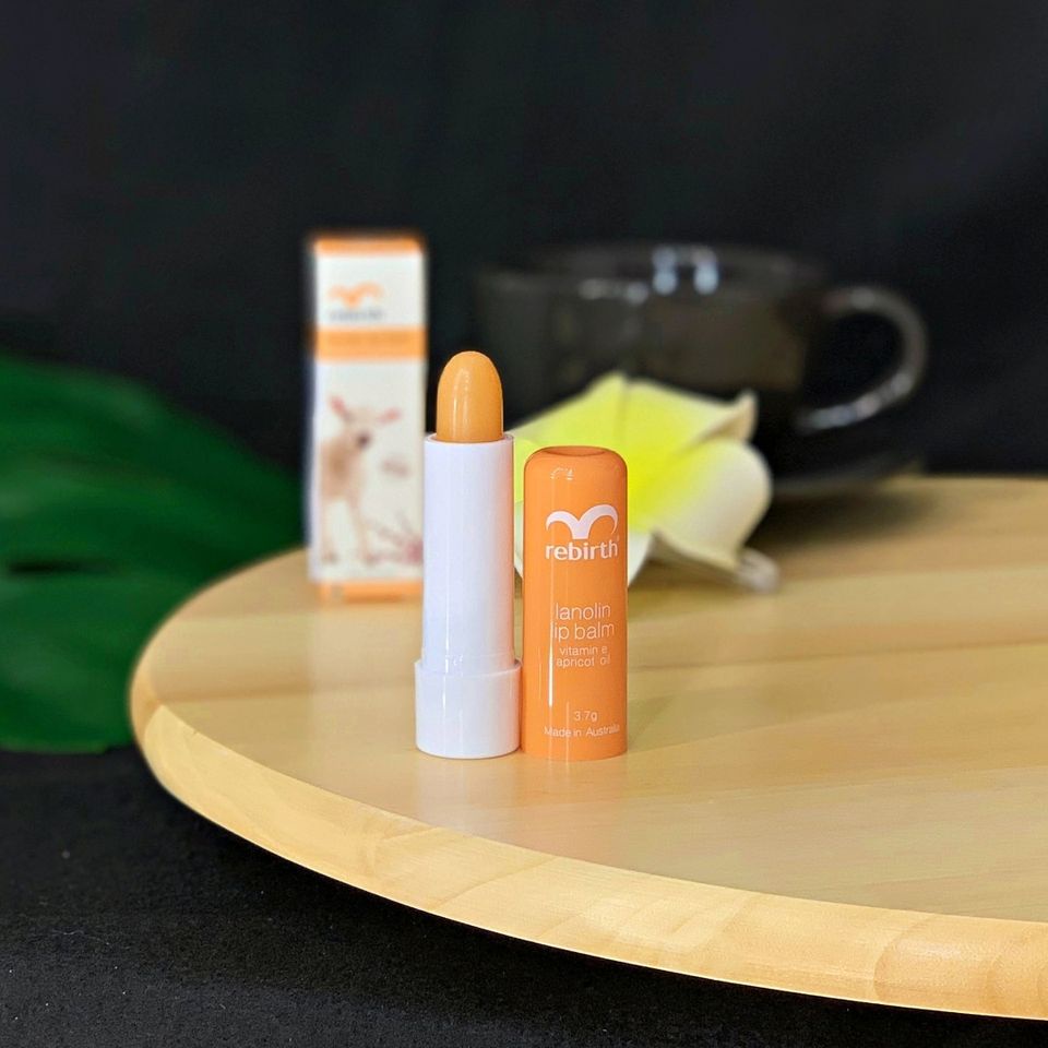 [Mã SKAMLTSM9 giảm 10% đơn 99K] SON DƯỠNG MÔI NHAU THAI CỪU CHỐNG KHÔ MÔI, NỨT NẺ REBIRTH LANOLIN LIP BALM