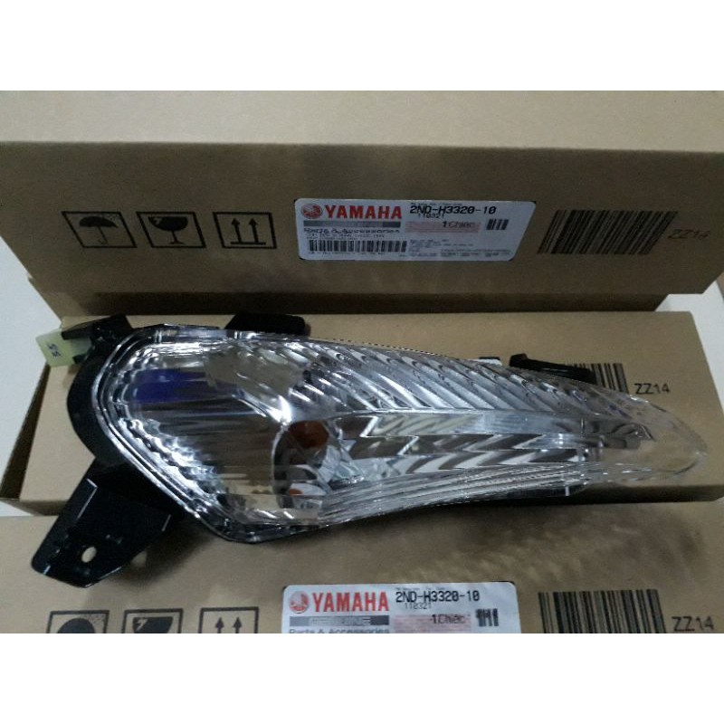 xi nhan trước bên phải Exciter 150 Yamaha