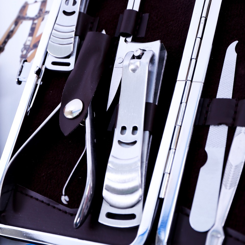 Máy làm tóc 5 mức nhiệt RUIDA+ Tặng bộ cắt móng tay 12 món