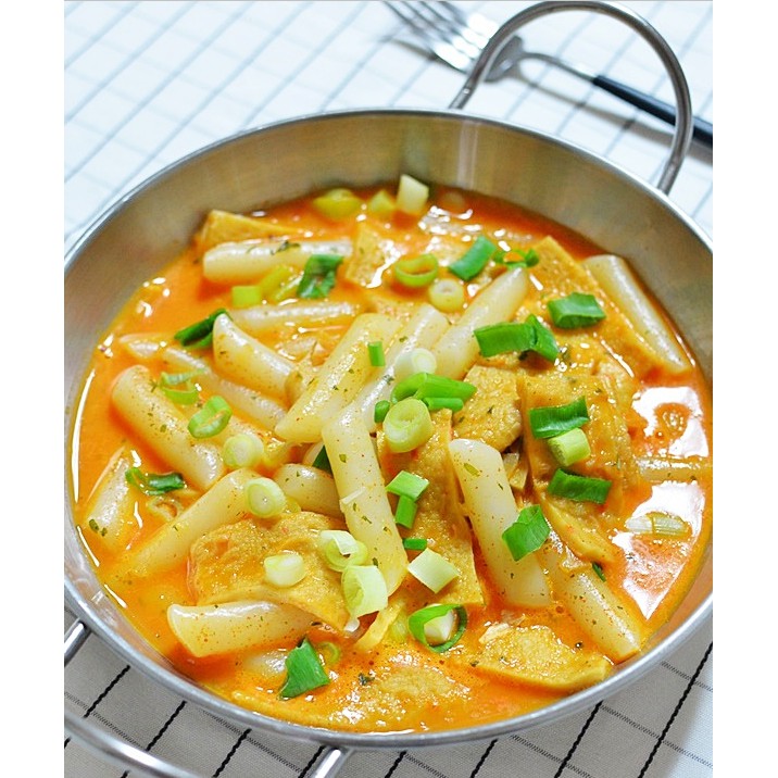 Bánh gạo Tokbokki Hàn Quốc O'Food gói 140g