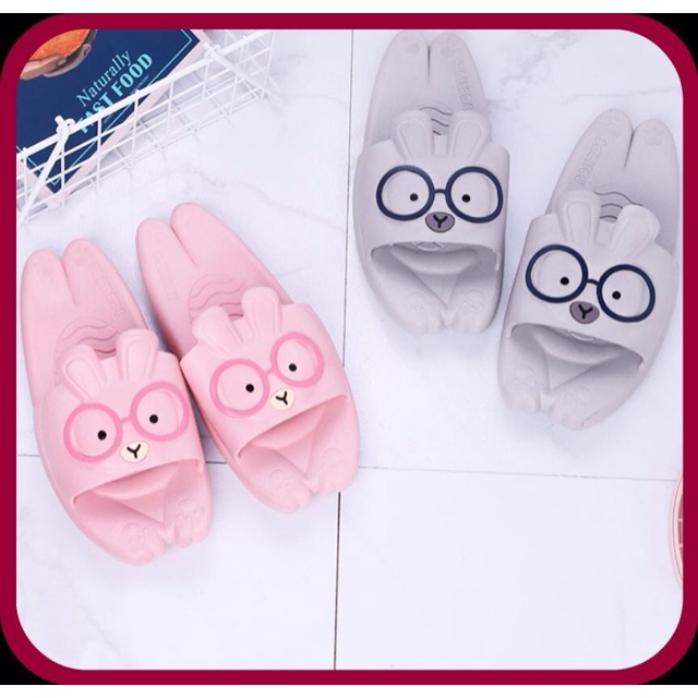 Dép Thỏ đeo kính cute - Dép đi trong nhà siêu chống trượt siêu êm chân