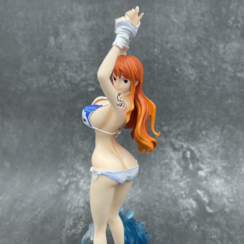 Mô Hình Nhân Vật Nami Mặc Đồ Bơi Trong One Piece