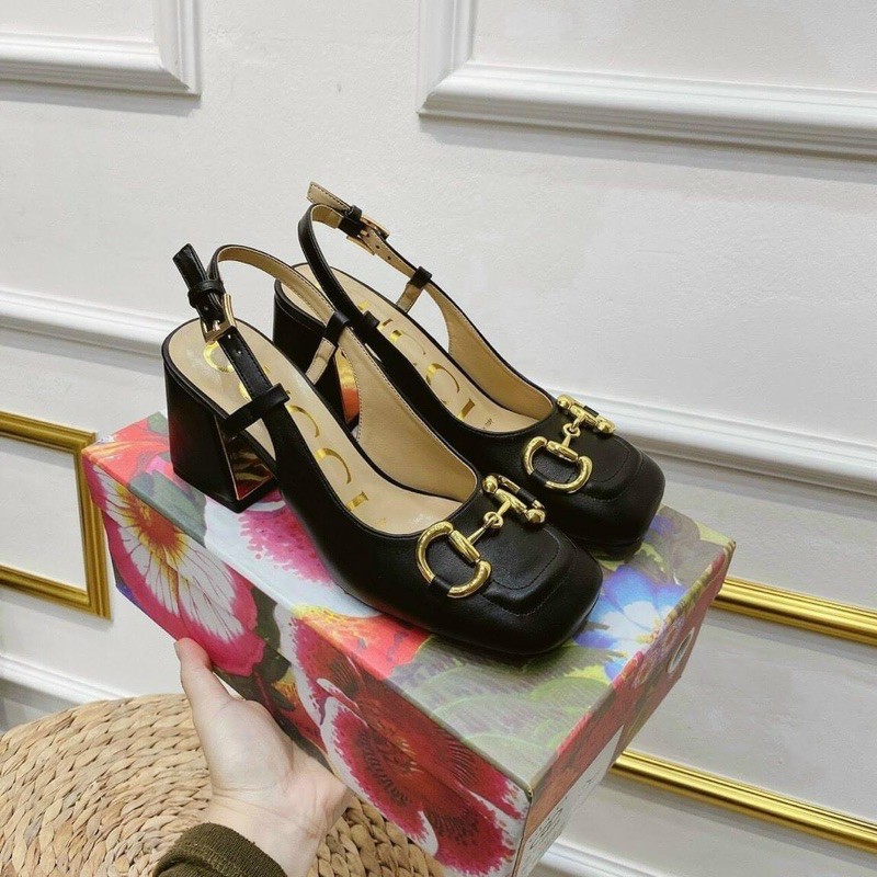 Sandal sục GC mẫu mới nhất 2021+ Ảnh tự chụp