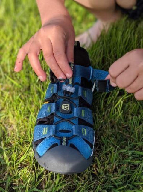 Sandal trẻ em unisex keen xuất xịn - bảo vệ mũi chân cho bé