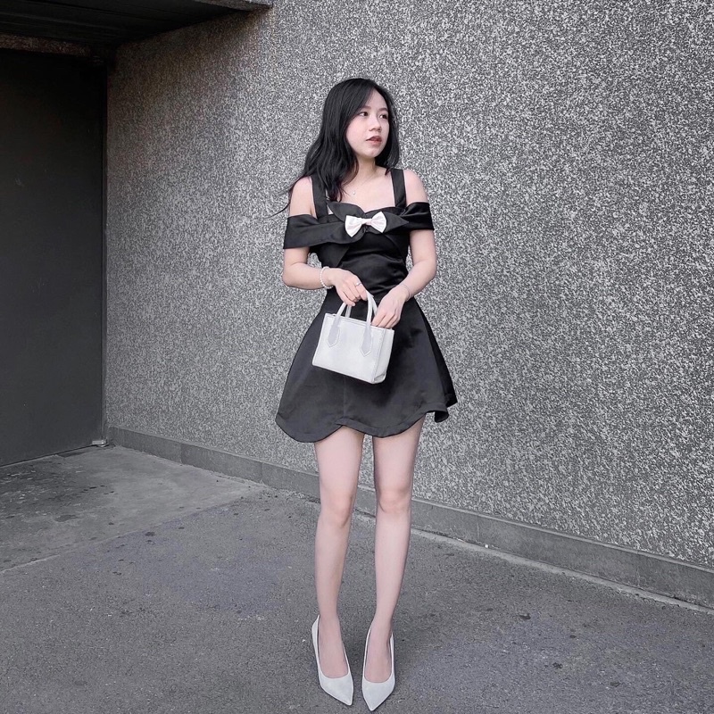 {Sẵn M L } Đầm Anjing Dress cột cổ bẹt vai đính nơ 🏁 | BigBuy360 - bigbuy360.vn