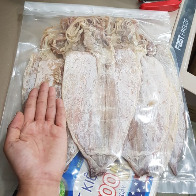MỰC KHÔ sz 15-17 con 1kg
