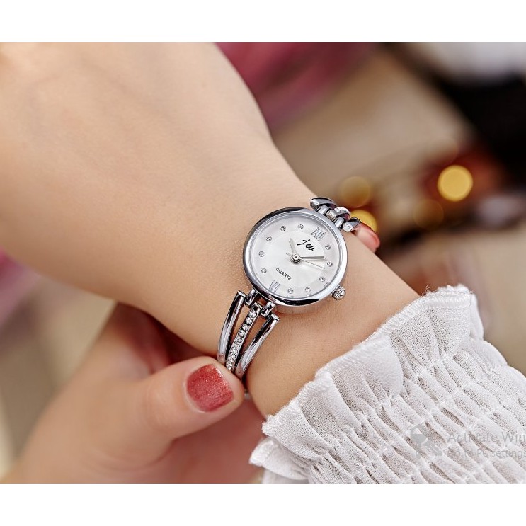 [Mã FAMAYFA2 giảm 10K đơn 50K] [Có Ảnh video Thật] Đồng hồ Nữ lắc tay đính đá JW Mặt kính đa giác [Hàng loại 1] | BigBuy360 - bigbuy360.vn