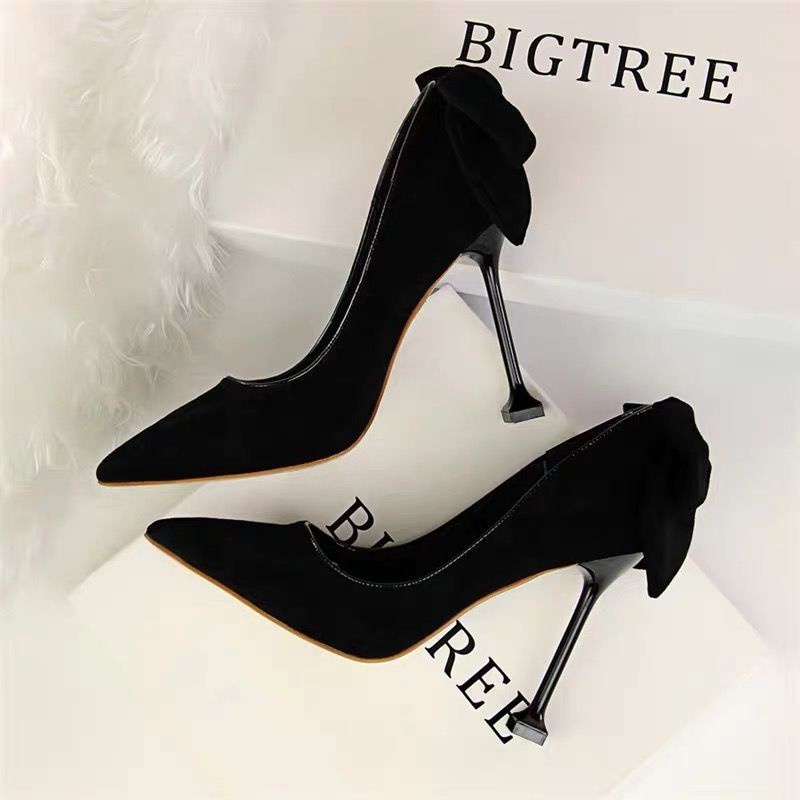 Giày Cao Gót 8Cm Da Lộn Mũi Nhọn Đính Nơ Màu Đen Phong Cách Quyến Rũ