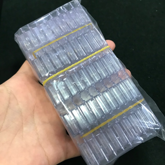 Vành tóc đồng hồ đeo tay cơ.
